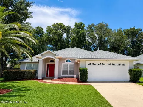 5466 London Lake Dr, Jacksonville, FL 32258