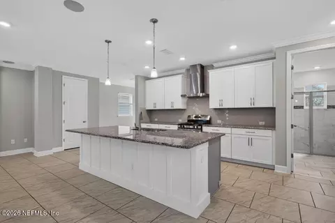 Kitchen - 187 Beale Ave, Saint Augustine, FL 32092 photo 3 of 4