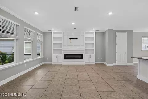 Living - 187 Beale Ave, Saint Augustine, FL 32092 photo 10 of 14