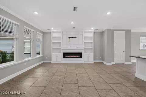Living - 187 Beale Ave, Saint Augustine, FL 32092 photo 9 of 14