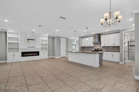 Living - 187 Beale Ave, Saint Augustine, FL 32092 photo 13 of 14