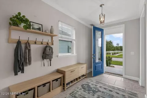 Entry Way - 187 Beale Ave, Saint Augustine, FL 32092 photo 2 of 10