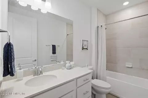 Bath - 2110 Raglan Cir, Ormond Beach, FL 32174 photo 4 of 4