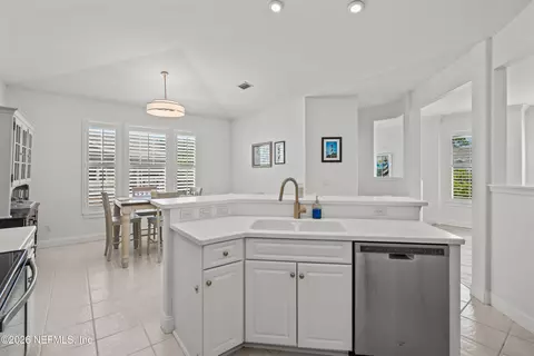 Kitchen - 110 Sunset Cir S, Saint Augustine, FL 32080 photo 4 of 4