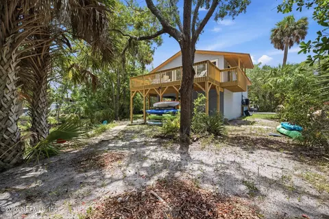 Exterior - 8180 Anchor Point Dr, Weeki Wachee, FL 34607 photo 15 of 15