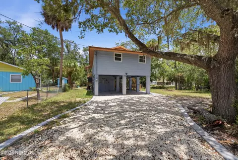 Exterior - 8180 Anchor Point Dr, Weeki Wachee, FL 34607 photo 1 of 15