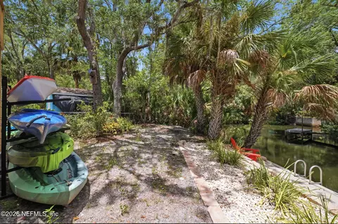 Exterior - 8180 Anchor Point Dr, Weeki Wachee, FL 34607 photo 12 of 15