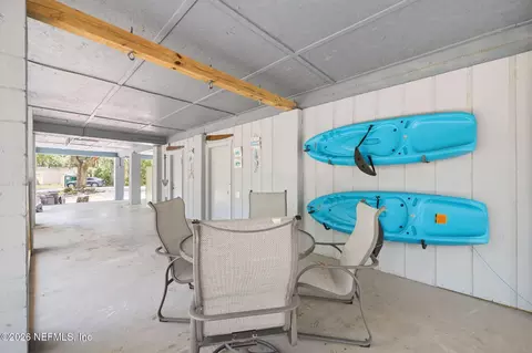 Exterior - 8180 Anchor Point Dr, Weeki Wachee, FL 34607 photo 5 of 15