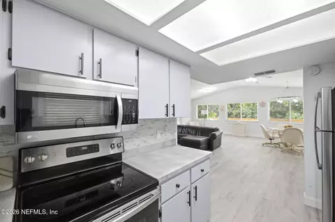Kitchen - 8180 Anchor Point Dr, Weeki Wachee, FL 34607 photo 4 of 4