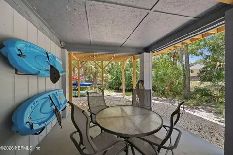 Exterior - 8180 Anchor Point Dr, Weeki Wachee, FL 34607 photo 4 of 15