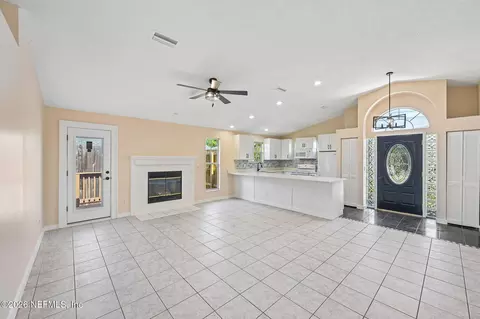 207 B St, Saint Augustine Beach, FL 32080 photo 8