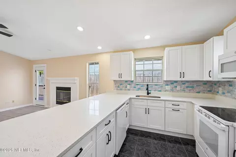 207 B St, Saint Augustine Beach, FL 32080 photo 5