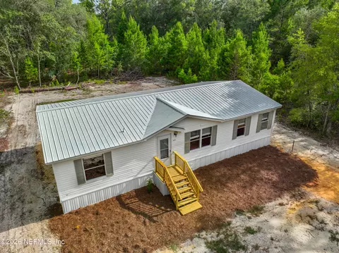 117 Sumac St, Interlachen, FL 32148 photo 3