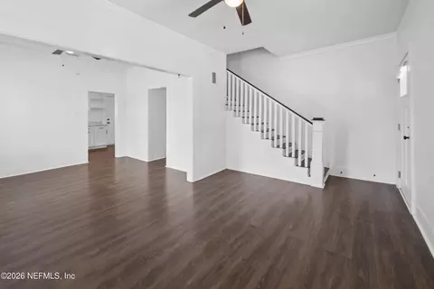Living - 511 E Washington St, Starke, FL 32091 photo 3 of 7