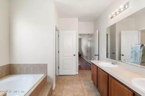 Entry Way - 712 Red Cedar Ct, Orange Park, FL 32073 photo 3 of 3