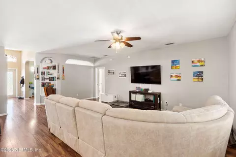 Entry Way - 712 Red Cedar Ct, Orange Park, FL 32073 photo 2 of 3