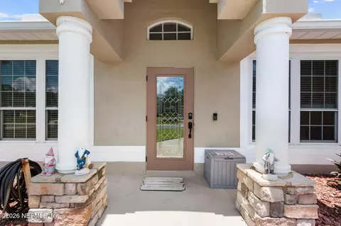 Exterior - 712 Red Cedar Ct, Orange Park, FL 32073 photo 2 of 8