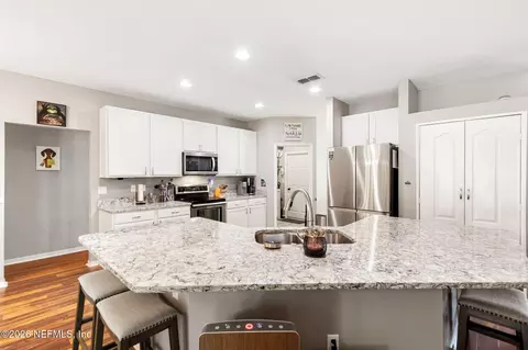 Kitchen - 712 Red Cedar Ct, Orange Park, FL 32073 photo 2 of 2