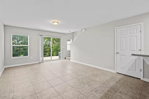Living - 24 Islander Ct, Saint Augustine, FL 32080 photo 1 of 4