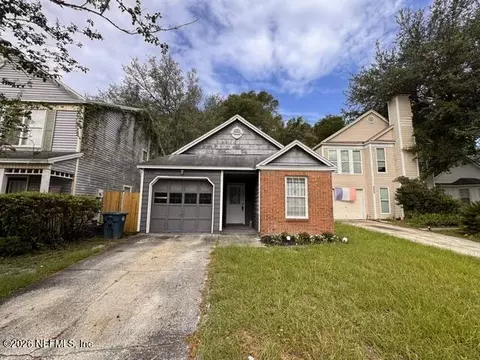 10976 Traci Lynn Dr, Jacksonville, FL 32218