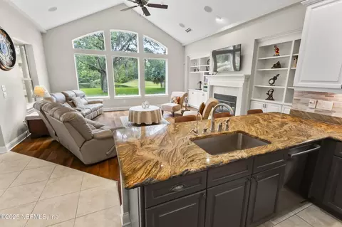 Kitchen - 649 Treehouse Cir, Saint Augustine, FL 32095 photo 5 of 10