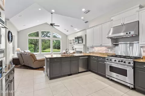 Kitchen - 649 Treehouse Cir, Saint Augustine, FL 32095 photo 2 of 10