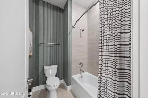 Bath - 241 Dosel Ln, Saint Augustine, FL 32095 photo 2 of 4