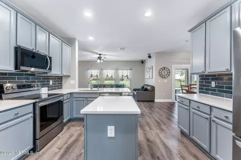 Kitchen - 1476 Greyfield Dr, Saint Augustine, FL 32092 photo 3 of 4