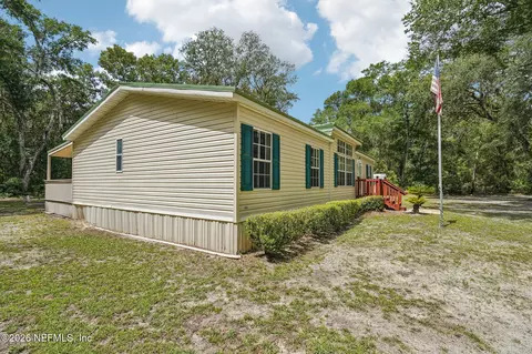 403 E Indiana St, Florahome, FL 32140 photo 4