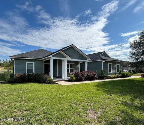 8178 Hunters Rdg S, Glen Saint Mary, FL 32040