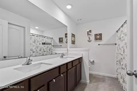 Bath - 77074 Crosscut Way, Yulee, FL 32097 photo 1 of 1