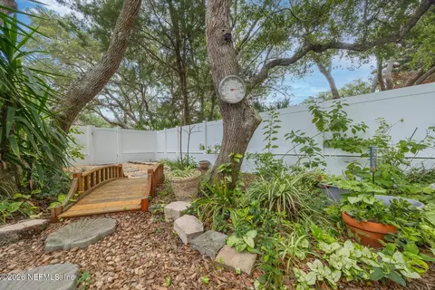 Exterior - 405 Fifth St, Saint Augustine, FL 32084 photo 9 of 11