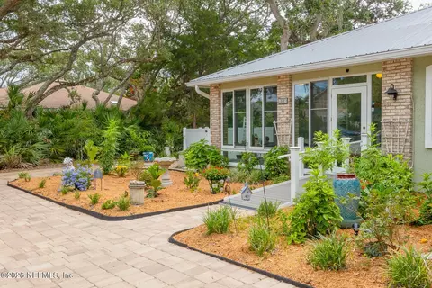 Exterior - 405 Fifth St, Saint Augustine, FL 32084 photo 2 of 11