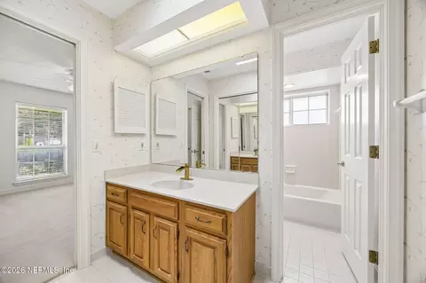 Bath - 2532 Wrightson Dr, Jacksonville, FL 32223 photo 3 of 3