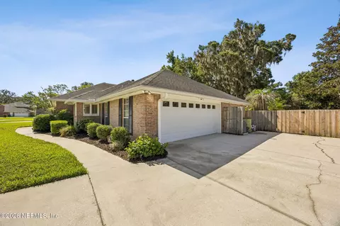 Exterior - 2532 Wrightson Dr, Jacksonville, FL 32223 photo 5 of 5