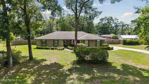 11166 Woodelm Dr E, Jacksonville, FL 32218