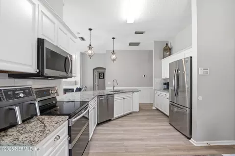 Kitchen - 920 Oak Arbor Cir, Saint Augustine, FL 32084 photo 2 of 4