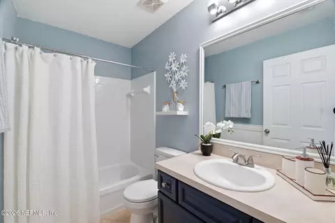 Bath - 920 Oak Arbor Cir, Saint Augustine, FL 32084 photo 2 of 2