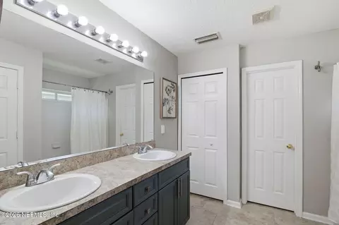 Bath - 920 Oak Arbor Cir, Saint Augustine, FL 32084 photo 1 of 2