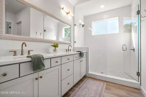 Bath - 3951 Myrtle St, Saint Augustine, FL 32084 photo 6 of 6