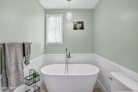 Bath - 2 Clark St, Saint Augustine, FL 32084 photo 3 of 3