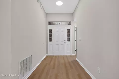 Entry Way - 224 Pine Arbor Cir, Saint Augustine, FL 32084 photo 2 of 4
