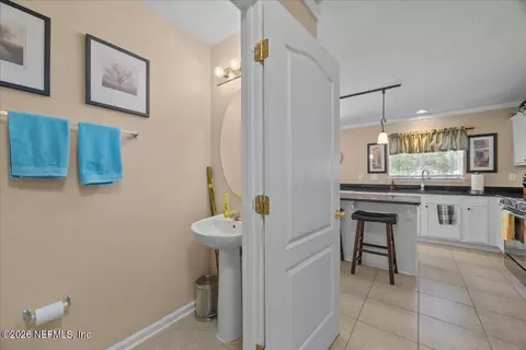 Entry Way - 509 Knolle Ct, Saint Augustine, FL 32092 photo 1 of 2