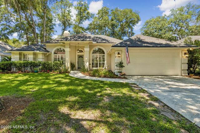 11849 Clearwater Oaks Dr W, Jacksonville, FL 32223