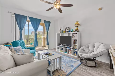 7801 Point Meadows Dr #2302, Jacksonville, FL 32256