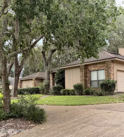 11634 Hidden Hills Dr S, Jacksonville, FL 32225
