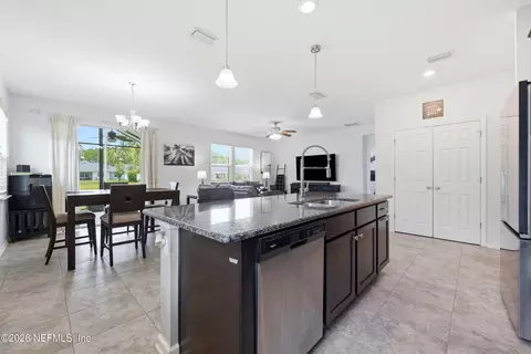 Kitchen - 733 Trellis Bay Dr, Saint Augustine, FL 32092 photo 5 of 6