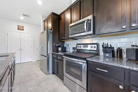 Kitchen - 733 Trellis Bay Dr, Saint Augustine, FL 32092 photo 4 of 6