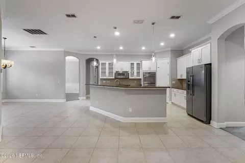 Living - 442 Enrede Ln, Saint Augustine, FL 32095 photo 2 of 5