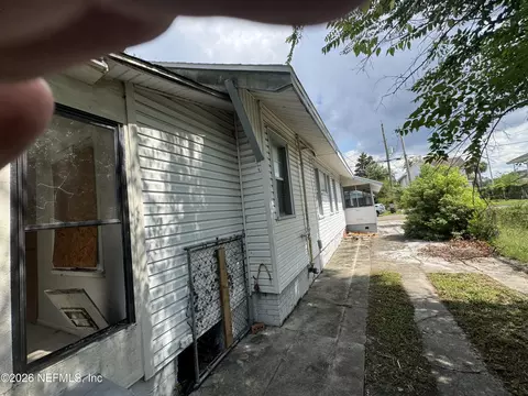 Exterior - 33 E 18th St, Jacksonville, FL 32206 photo 1 of 7